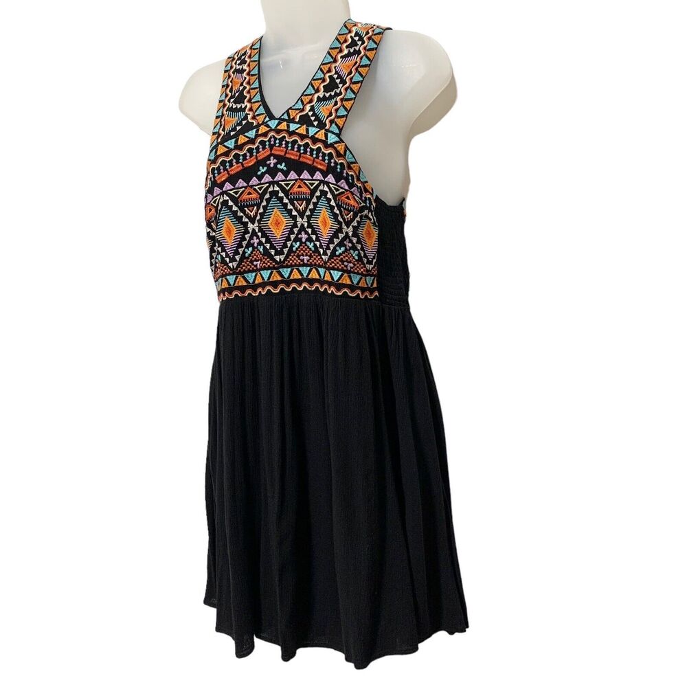 Andree By Unit Dress Embroidered Sleeveless Cross Back Boho Size Small - Picture 3 of 11